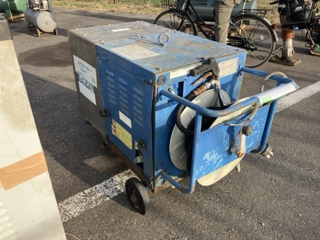 HIGH PRESSURE WASHING MACHINE — Auction (lot 8461-7039)
