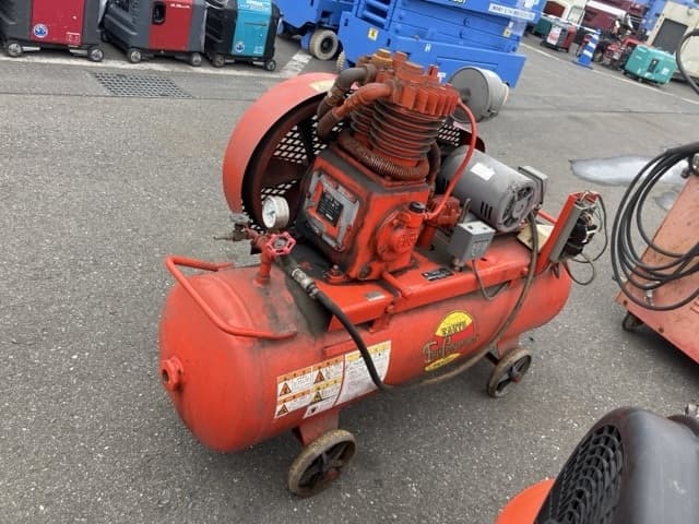 COMPRESSOR — Auction (lot 8461-7064)