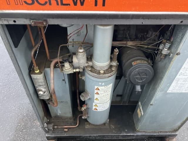 COMPRESSOR — Auction (lot 8461-7074)