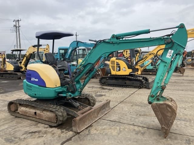 MINI EXCAVATOR — Auction (lot 8461-71)