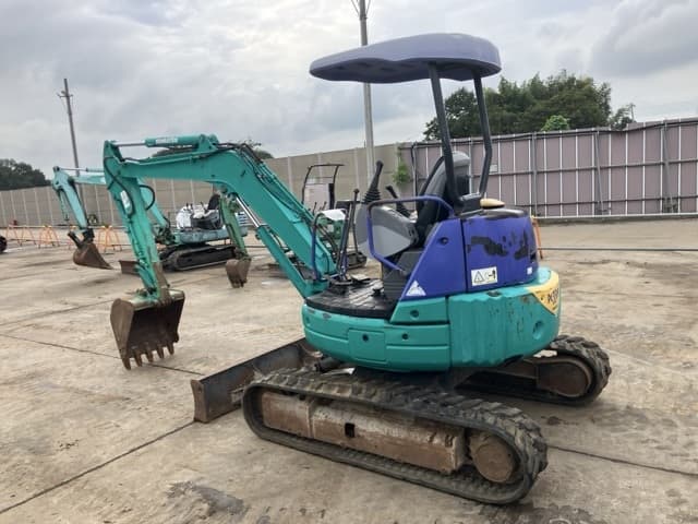 MINI EXCAVATOR — Auction (lot 8461-71)