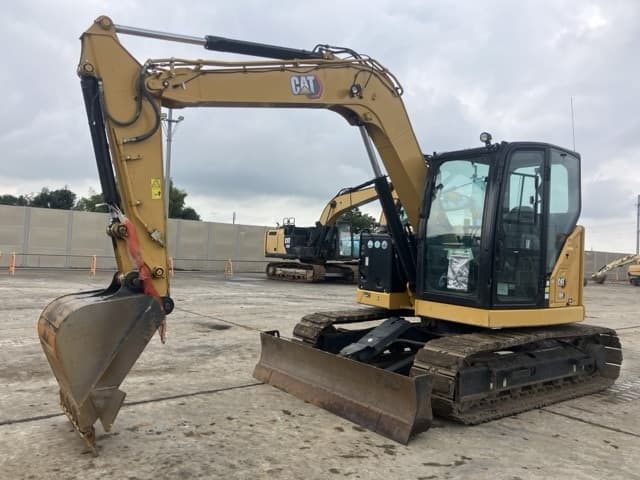 EXCAVATOR — Auction (lot 8461-73)