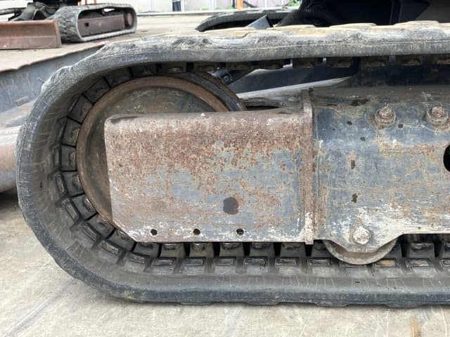 MINI EXCAVATOR — Auction (lot 8461-75)