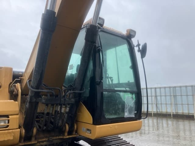 EXCAVATOR — Auction (lot 8461-78)