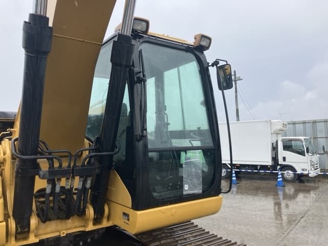 EXCAVATOR — Auction (lot 8461-79)