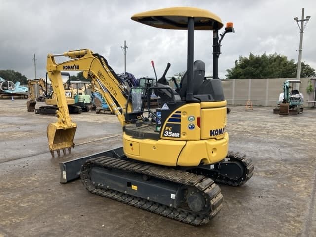 MINI EXCAVATOR — Auction (lot 8461-88)