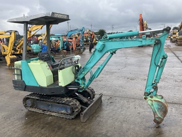 MINI EXCAVATOR — Auction (lot 8461-92)