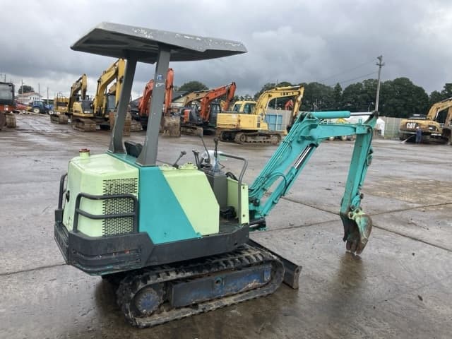 MINI EXCAVATOR — Auction (lot 8461-92)
