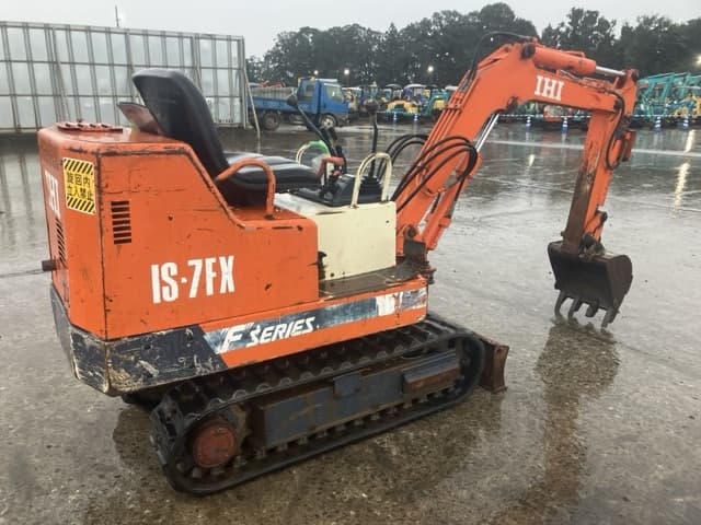 MINI EXCAVATOR — Auction (lot 8462-102)