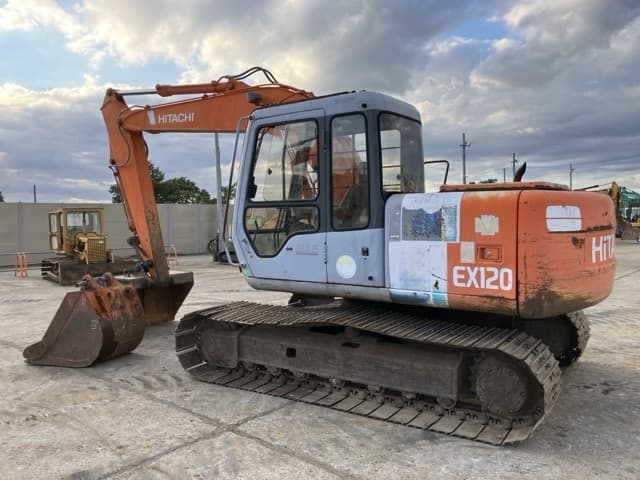 EXCAVATOR — Auction (lot 8462-123)