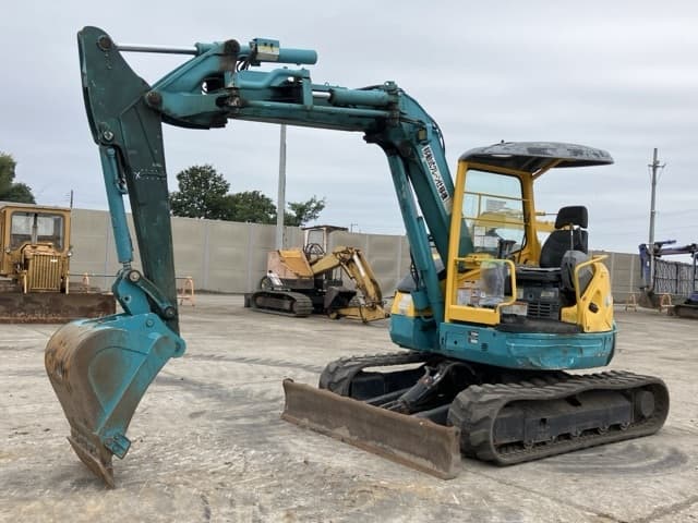 MINI EXCAVATOR — Auction (lot 8462-130)