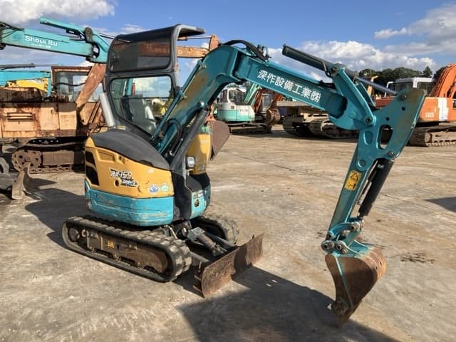 MINI EXCAVATOR — Auction (lot 8462-133)