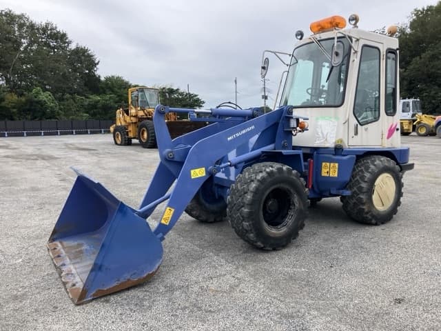 MINI WHEEL LOADER — Auction (lot 8462-135)