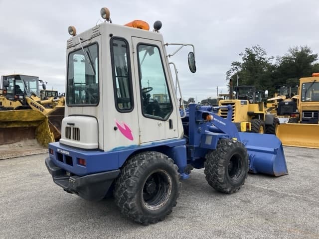 MINI WHEEL LOADER — Auction (lot 8462-135)