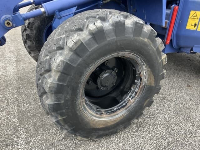 MINI WHEEL LOADER — Auction (lot 8462-135)