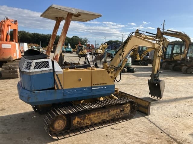 MINI EXCAVATOR — Auction (lot 8462-139)