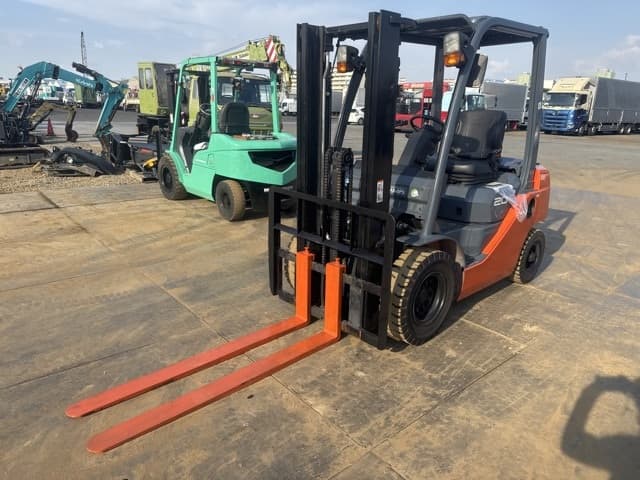 Forklift — Auction (lot 8462-14018)