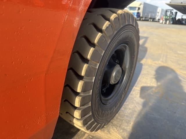 Forklift — Auction (lot 8462-14018)