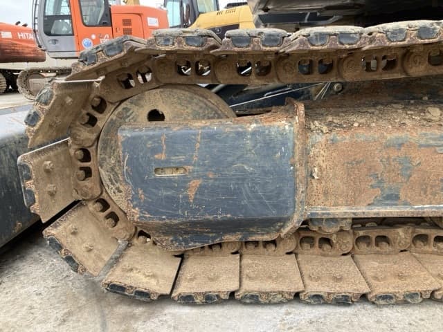 EXCAVATOR — Auction (lot 8462-141)