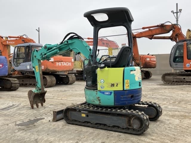 MINI EXCAVATOR — Auction (lot 8462-143)