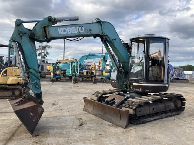EXCAVATOR — Auction (lot 8462-144)