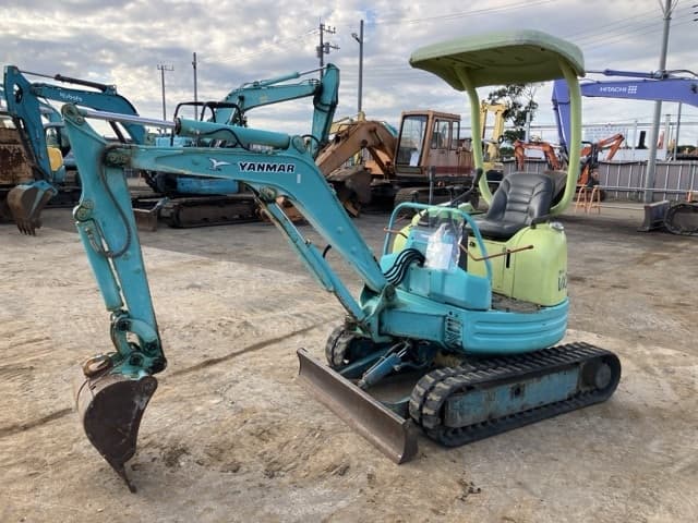 MINI EXCAVATOR — Auction (lot 8462-146)