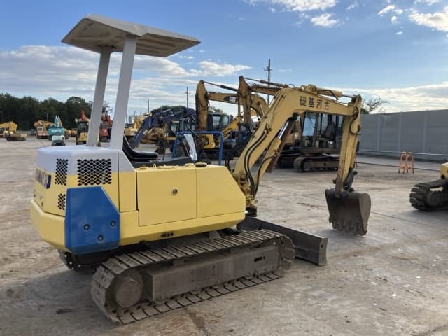 MINI EXCAVATOR — Auction (lot 8462-149)