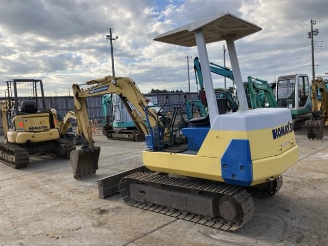 MINI EXCAVATOR — Auction (lot 8462-149)