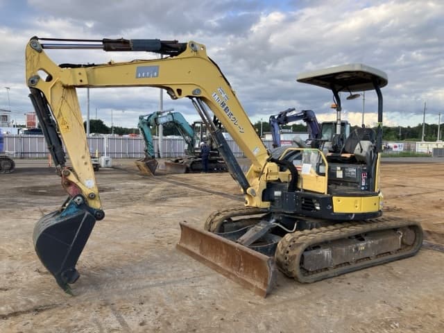 MINI EXCAVATOR — Auction (lot 8462-151)