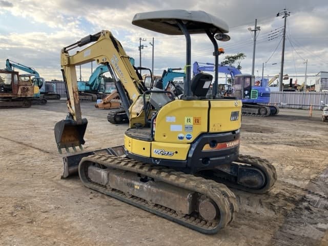 MINI EXCAVATOR — Auction (lot 8462-151)