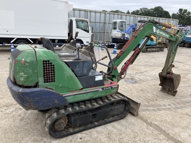 MINI EXCAVATOR — Auction (lot 8462-152)