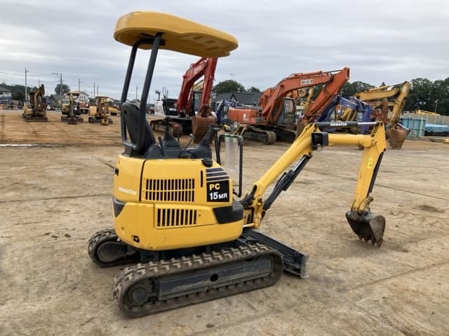 MINI EXCAVATOR — Auction (lot 8462-162)