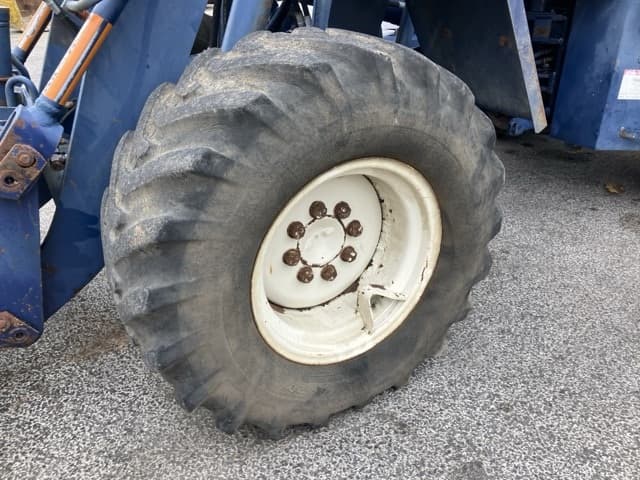 WHEEL LOADER — Auction (lot 8462-164)