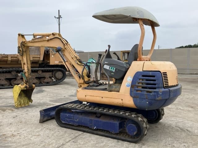 MINI EXCAVATOR — Auction (lot 8462-176)