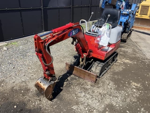 MINI EXCAVATOR — Auction (lot 8462-1812)