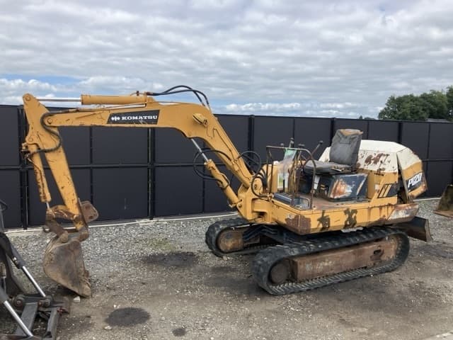 MINI EXCAVATOR — Auction (lot 8462-1828)