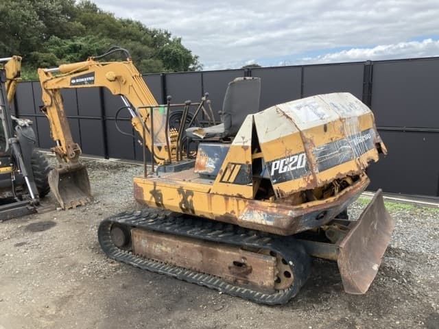 MINI EXCAVATOR — Auction (lot 8462-1828)