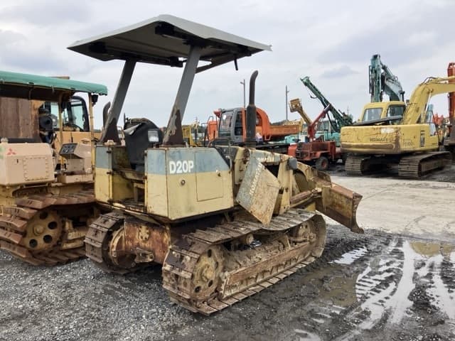Bulldozer — Auction (lot 8462-1833)