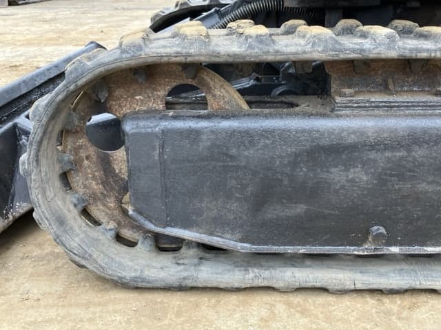MINI EXCAVATOR — Auction (lot 8462-192)