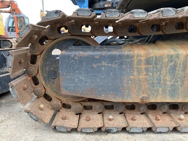 MINI EXCAVATOR — Auction (lot 8462-193)