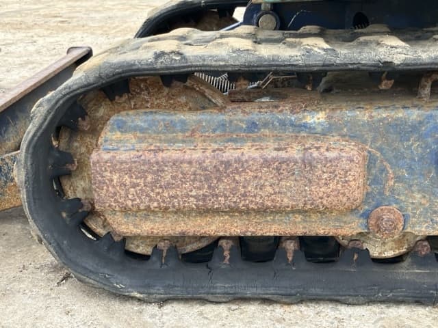 MINI EXCAVATOR — Auction (lot 8462-196)