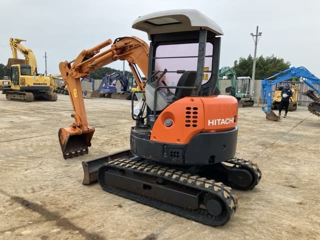 MINI EXCAVATOR — Auction (lot 8462-199)
