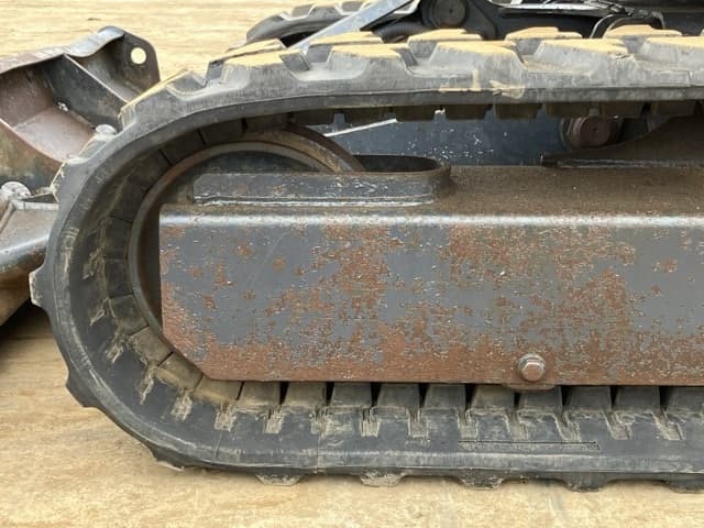 MINI EXCAVATOR — Auction (lot 8462-199)
