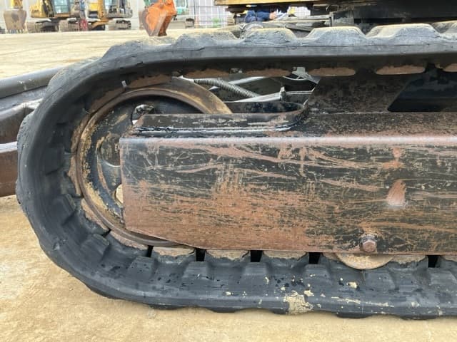 MINI EXCAVATOR — Auction (lot 8462-200)