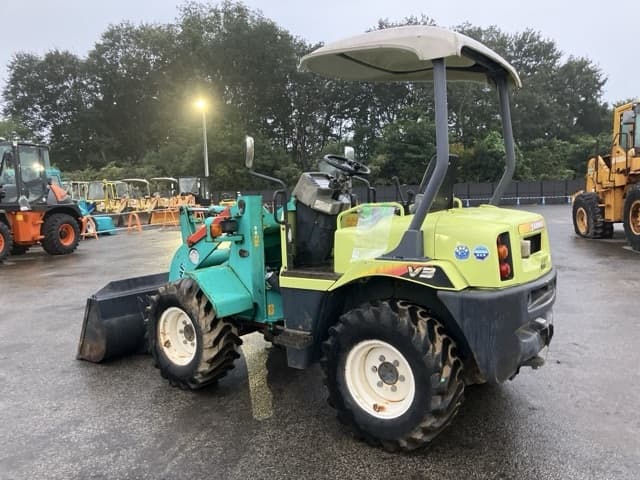 MINI WHEEL LOADER — Auction (lot 8462-201)