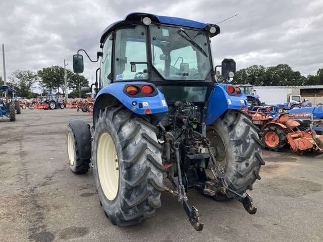 Tractor — Auction (lot 8462-2050)