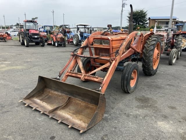 Tractor — Auction (lot 8462-2056)