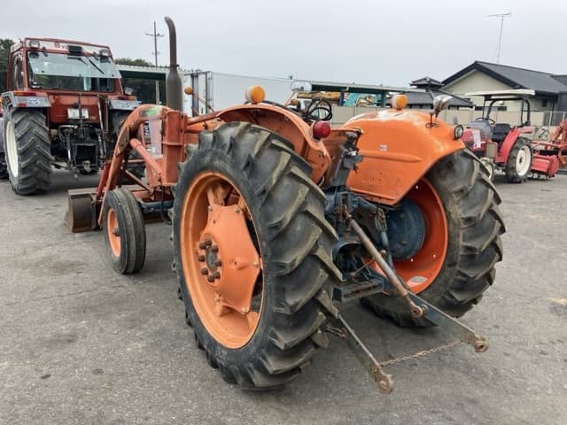 Tractor — Auction (lot 8462-2056)