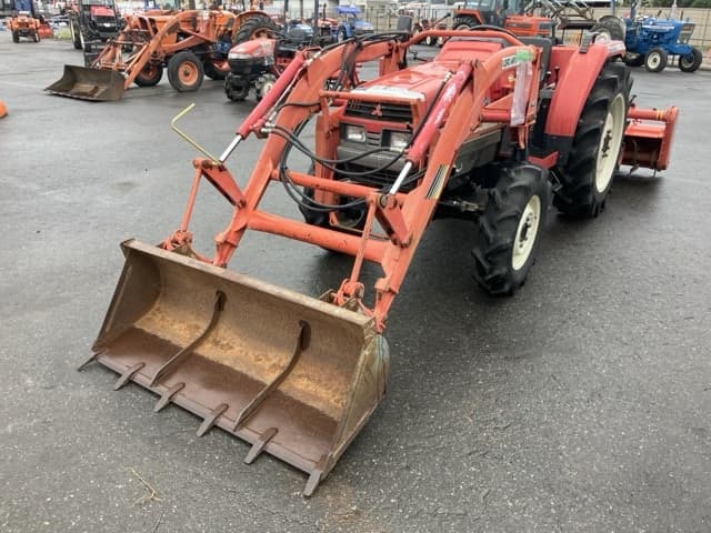 Tractor — Auction (lot 8462-2058)