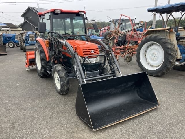 Tractor — Auction (lot 8462-2059)